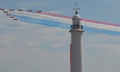 Red Arrows thrill the crowds at Sunderland International Airshow (picture courtesy of J Kinnair)